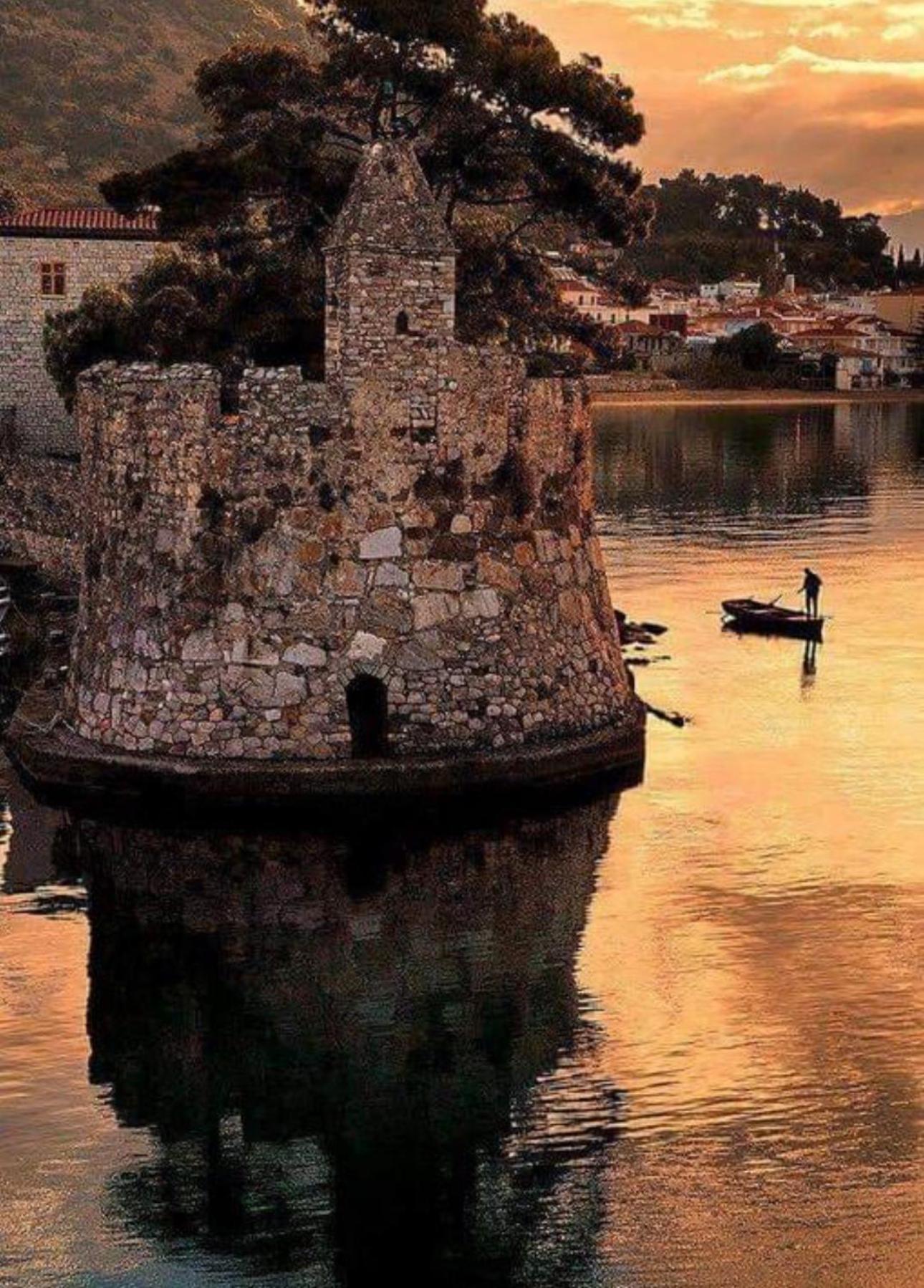 Nafpaktos-Luxury Suite 외부 사진